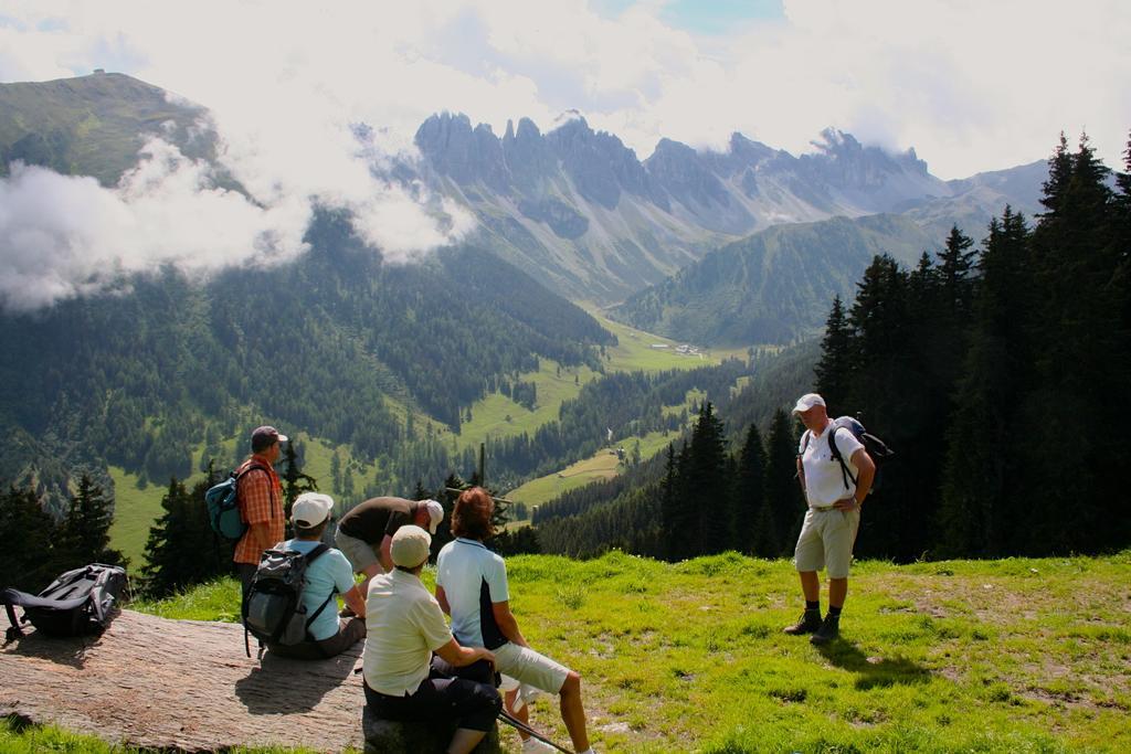 Hotel Laerchenhof Natur Зеефелд в Тирол Екстериор снимка
